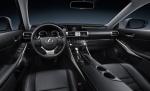Lexus IS300h 2013 года